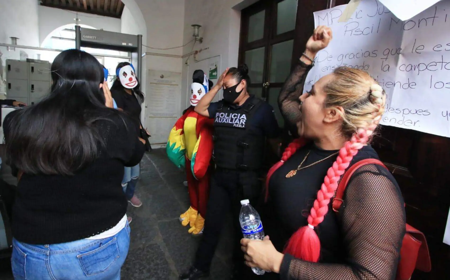 protesta feministas fiscalia especializada 3